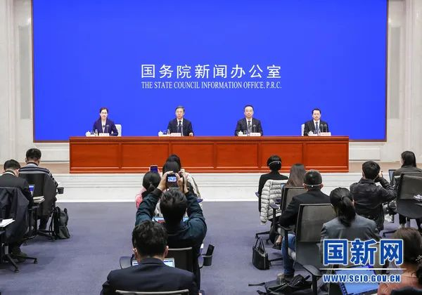 <strong>國家發(fā)改委：加快交通、水利、能源等重大基礎設施建設</strong>